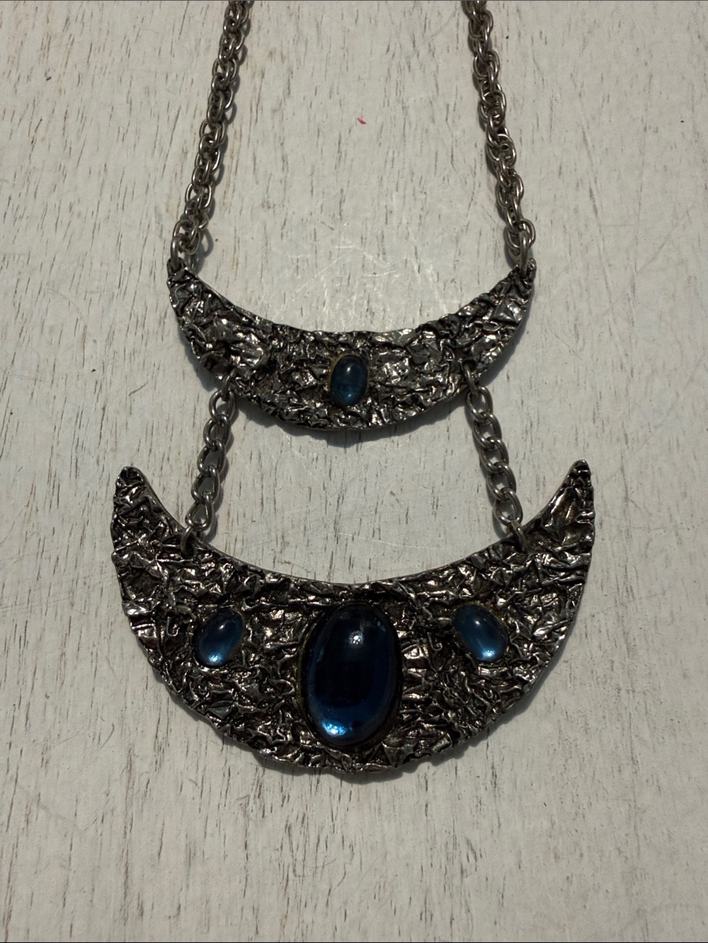 VTG Witchy Double Crescent Silver tone Necklace Blue Cabochon Accents textured